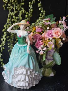 Royal Doulton Emily HN 4093 Porcelain Lady Figurine