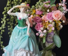 Royal Doulton Emily HN 4093 Porcelain Lady Figurine