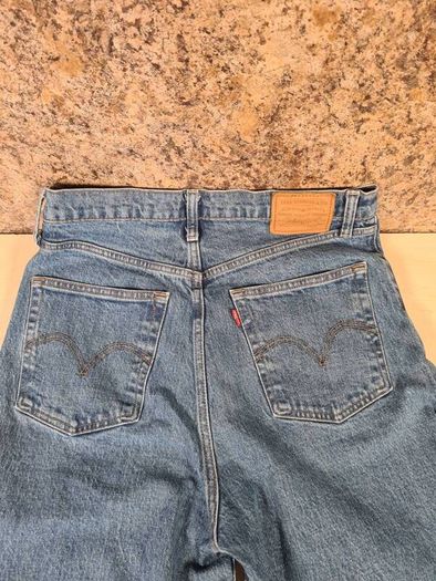 LEVIS RIBCAGE STRAIGHT Blue denim jeans stretchy Size W30 L27  women girls