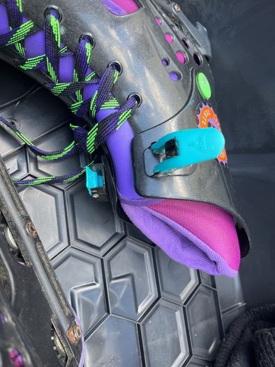 Man's rollerblade / skates
