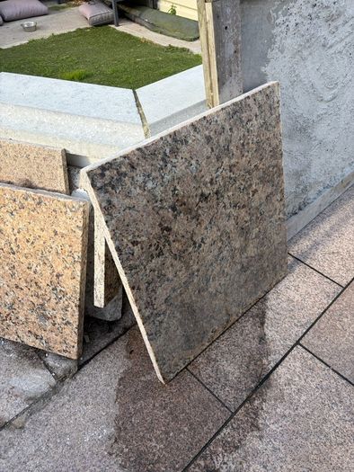 Granite worktop / backsplash