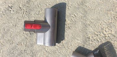 Dyson cordless Brush Roller
