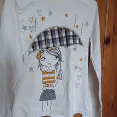Long sleeve top Age 9 quilted detail at shoulders