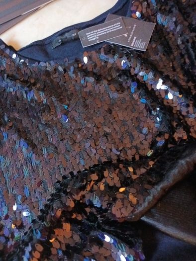 Primark  Navy  Sequins /Knit Top. S.16.    B.N.W.T.
