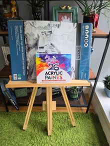 Art set .Easel, cartridge paper, acrylic paints