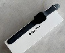 Price Drop Apple Watch Navy SE Gen 2 44MM