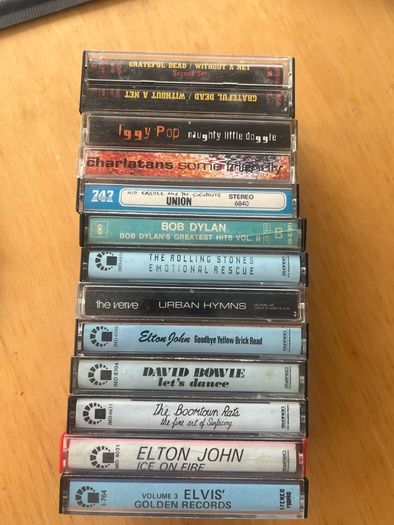 cassette tapes (5 euro each)