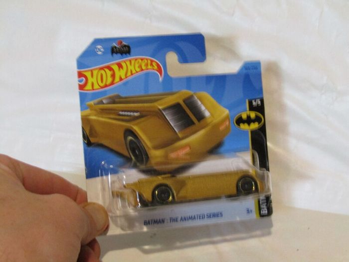 Hot Wheels Gold Batman Batmobile Animated Series Diecast Car Brand New Sealed