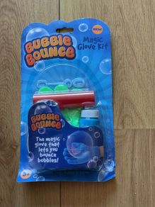Bubble Bounce Magic Glove Kit Brand New