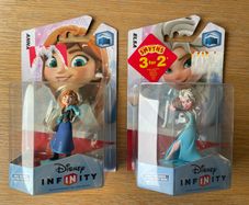 Frozen Disney Infinity Figures. Anna and Elsa.