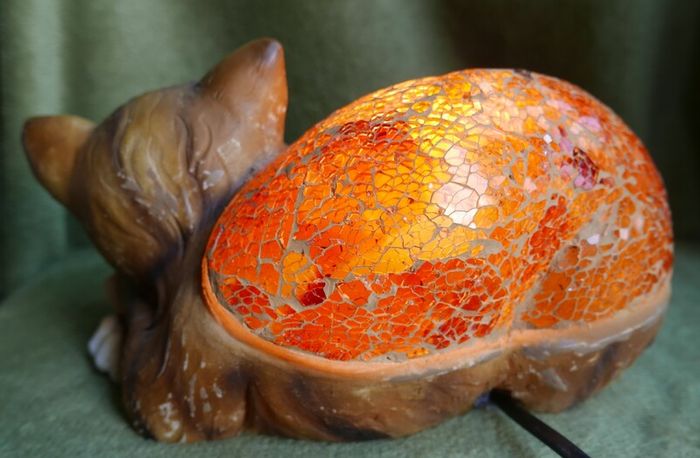 Vintage Cat Lamp - Table Lamp
