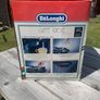 DeLonghi Coffee / Cappuccino / Espress and Filterd coffee maker. Image 7