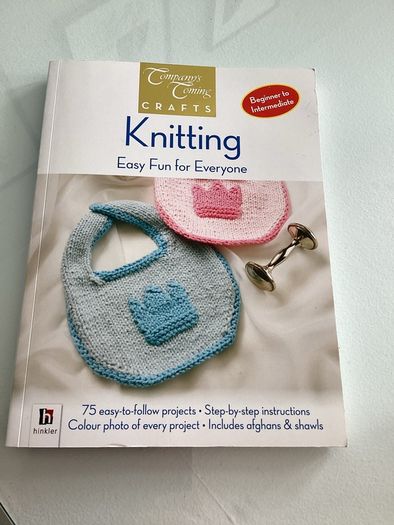Knitting Book for beginners and Intermediate
