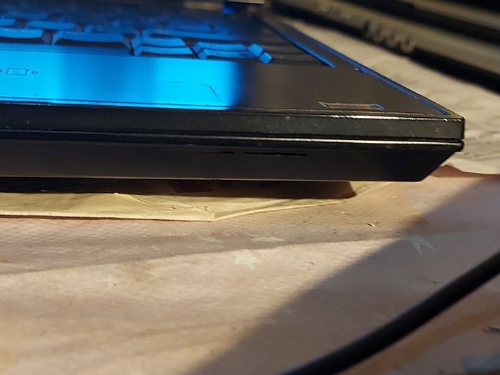 Dell Latitude E4300, Intel Core 2 Duo CPU, P9300, 2.27GHz, 3GB Ram,  Windows 7 Ultimate 64bit, Opera, Chrome, etc