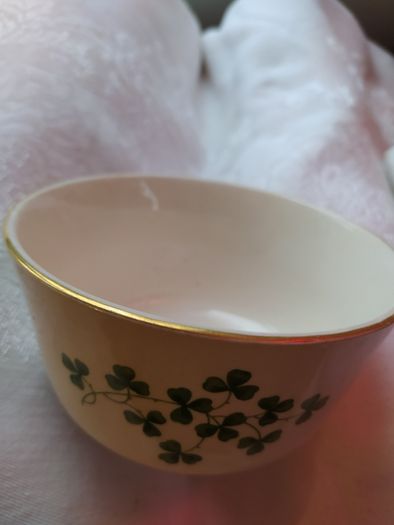 Old piece of Arklow. Sugar bowl