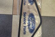 Genuine Ford Sierra Mk1 RH Outer Rear Window Trim Part No. 6137722 - NEW OLD STOCK (NOS)