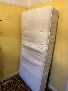 Single Ikea Hyllestad Mattress