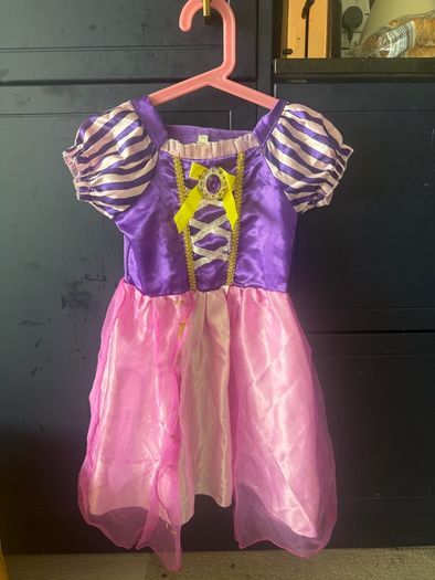 Rapunzel girl dress