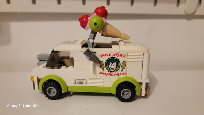 lego batman: jokers ice cream van