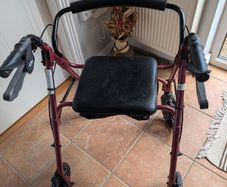 Days Aluminum Rollater Walking Aid.