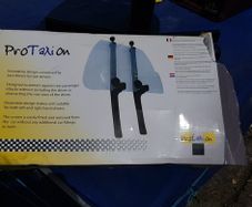 Taxi screen divider