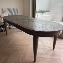 Monroe dark oak extendable dining table