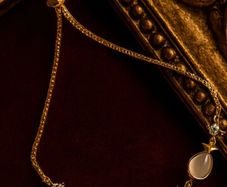 gold gem bracelet