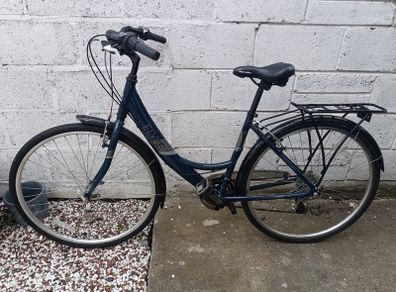 Bicycle ladies