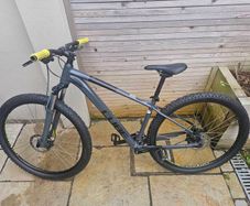Cube mountain bike for sale, excellent condition.