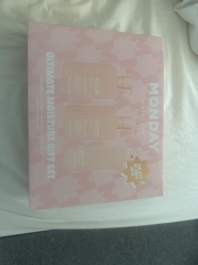 Monday Haircare Giftset