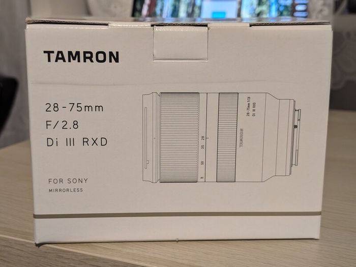 Tamron 28-75mm f/2.8 Di III