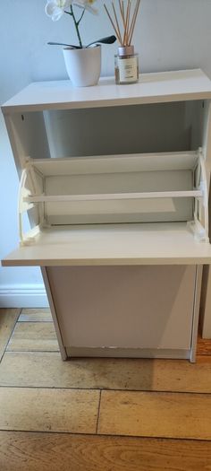 Shoes cabinet