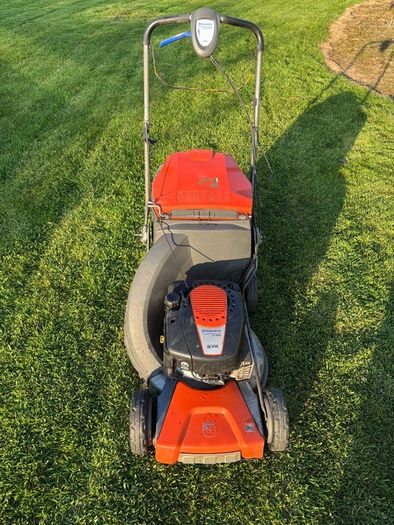 Husqvarna LC48ve mower