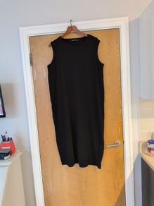 Dunnes Stores Black Sleveless Knit Look Dress. S. XL - 18. New - No Tags.