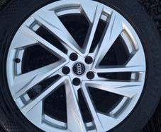 20" Genuine Audi Q7 S Line Alloys with tyres