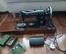 vintage singer sewing machine