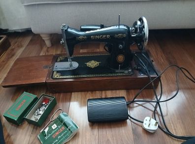 vintage singer sewing machine