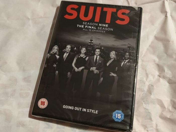 Brand New Suits Season 9 Dvd Boxset