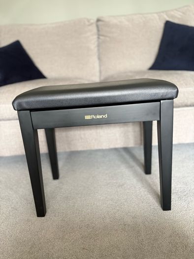 Roland Piano Seat