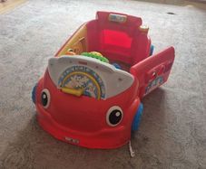 Fisher Price Laugh and Learn Crawl Around Car