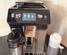 Delonghi  Eletta Explore Coffee Machine