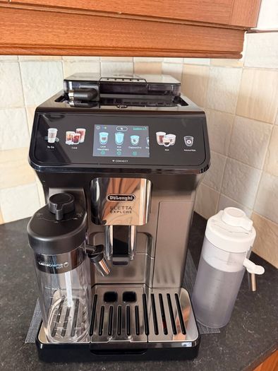 Delonghi  Eletta Explore Coffee Machine