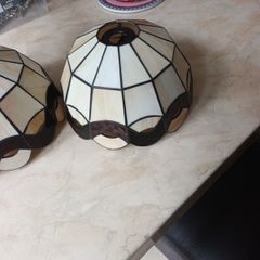Tiffany Style Ceiling Light/Lamp Shade. (1 Left)