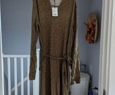 Gorgeous Yaya woman dress