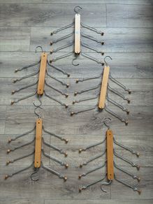 Clothes Hangers x 5