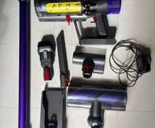 dyson V10