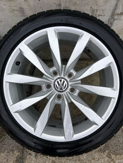 Genuine Volkswagen 17" Alloys & Tyres - Bridgestone