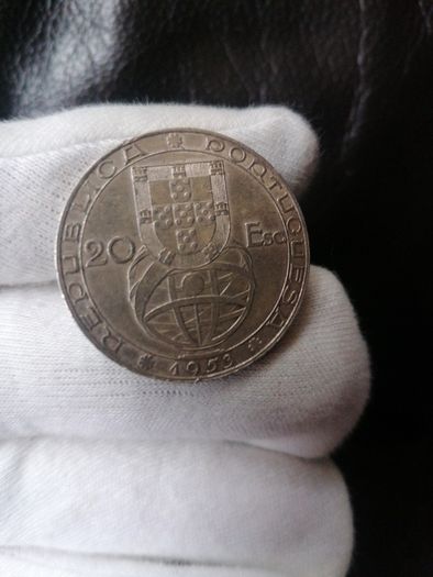 1953 Portugal Silver 20 Escudos Coin