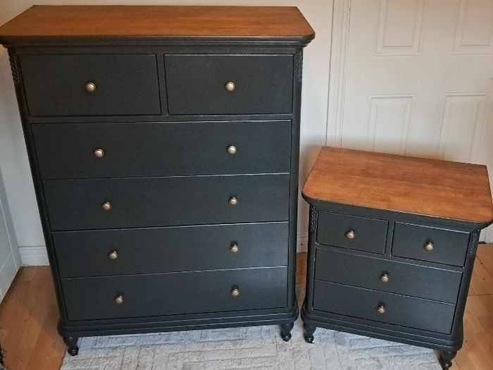 Chest of drawers set