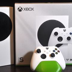 Xbox Series S 1T (New)
